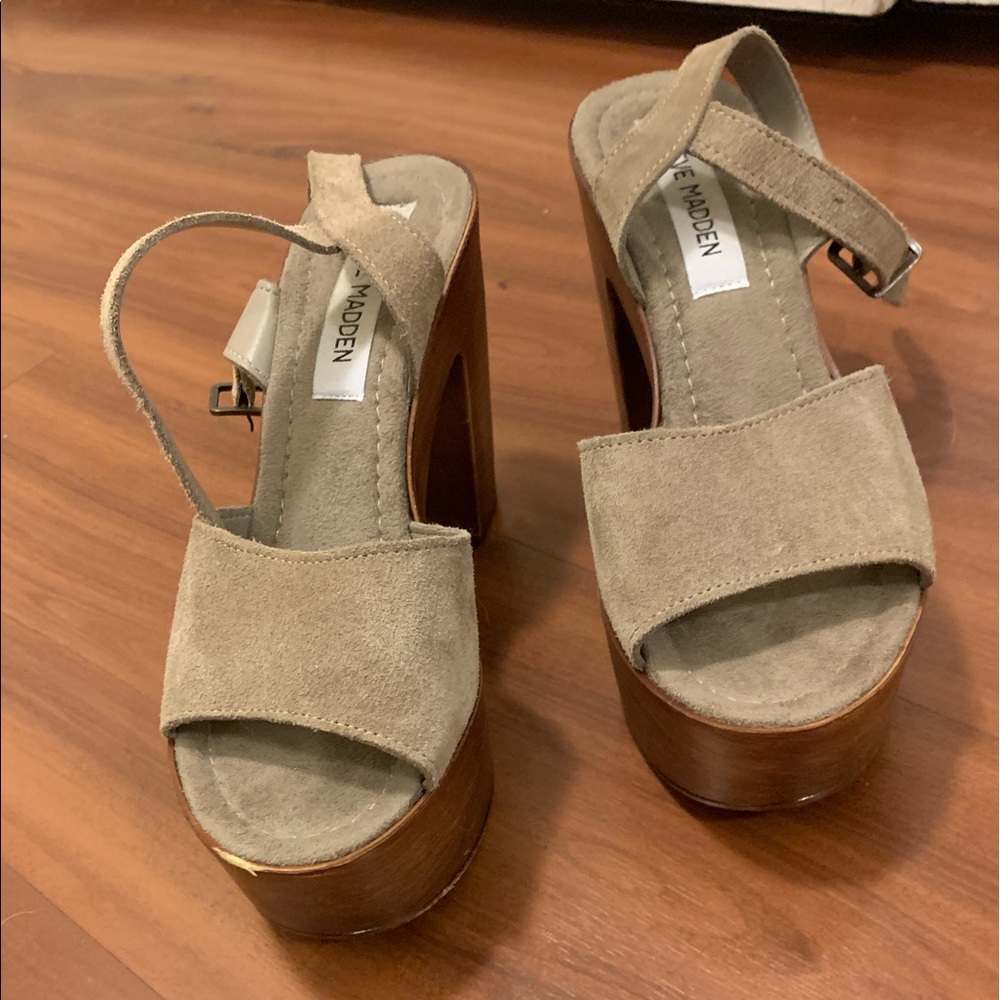 Steve Madden Lulla Platform Heels - Picture 3 of 5